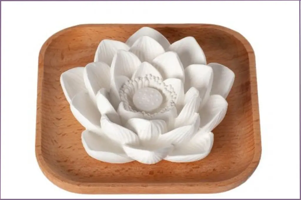 Plant Therapy lotus passive diffuser on a small square wooden holder
