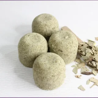 4 homemade aromatherapy shower steamers with eucalyptus and lavender